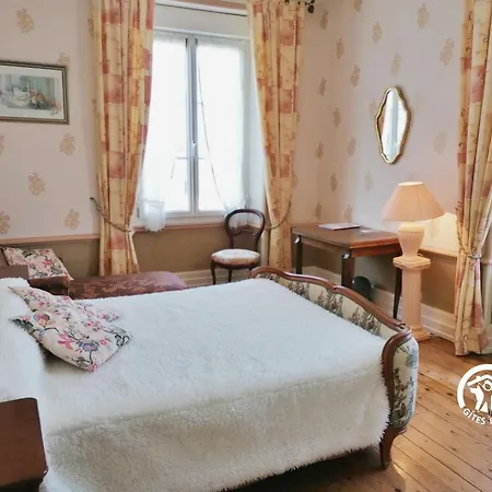 Frühstückspension Chambre Spacieuse Et Confortable Proche Musee De L'ardoise Avec Equipements Teletravail - Fr-1-600-229 *